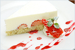 季節のフルーツのレアチーズケーキ